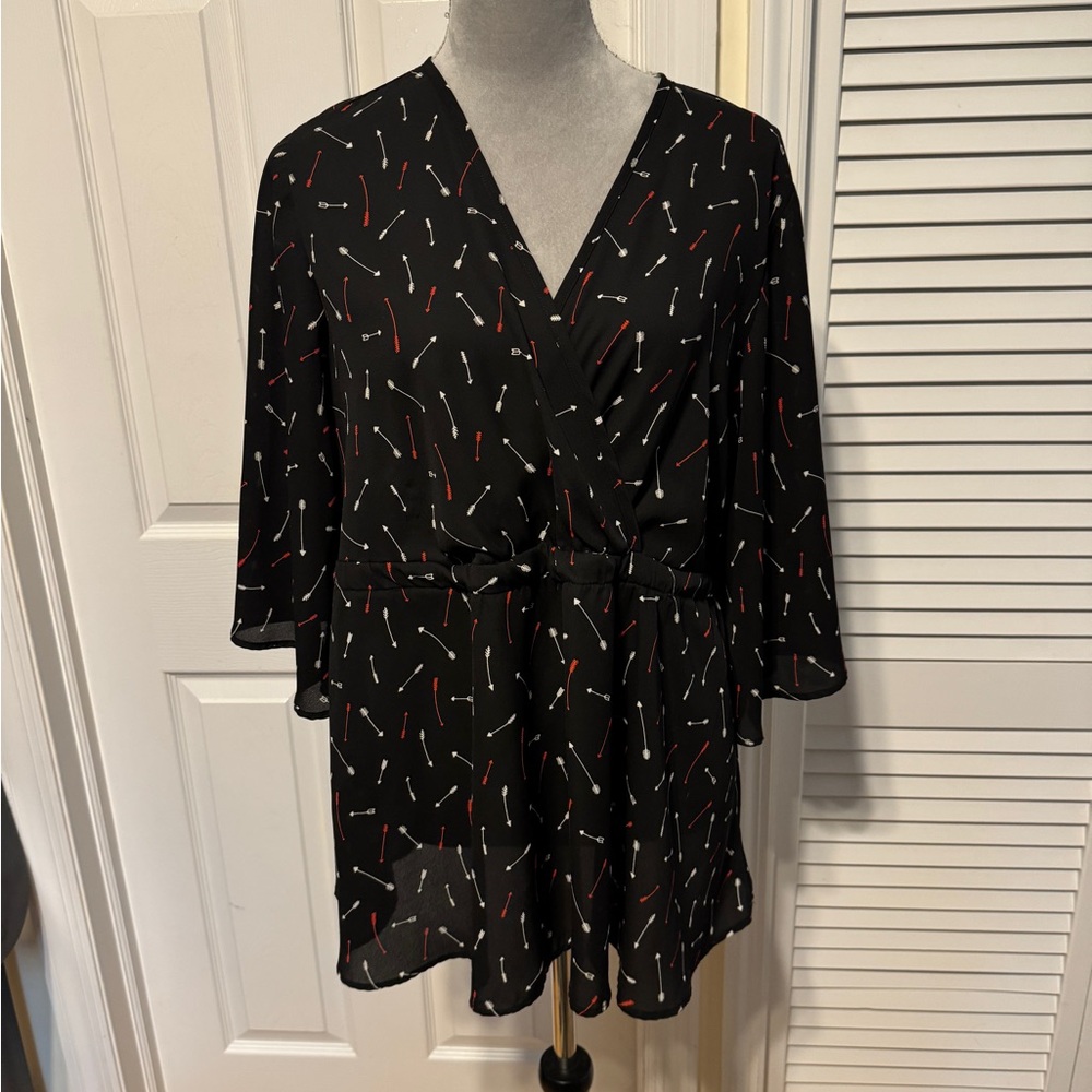 Torrid Georgette Arrows Top size 1